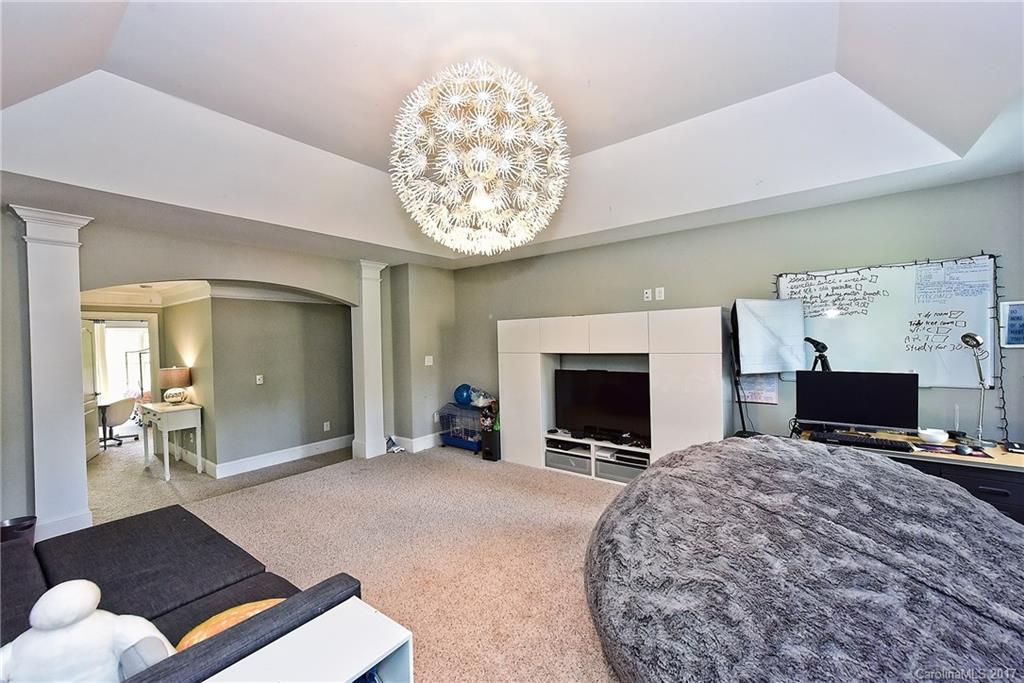 Belle Grove Manor - Residential