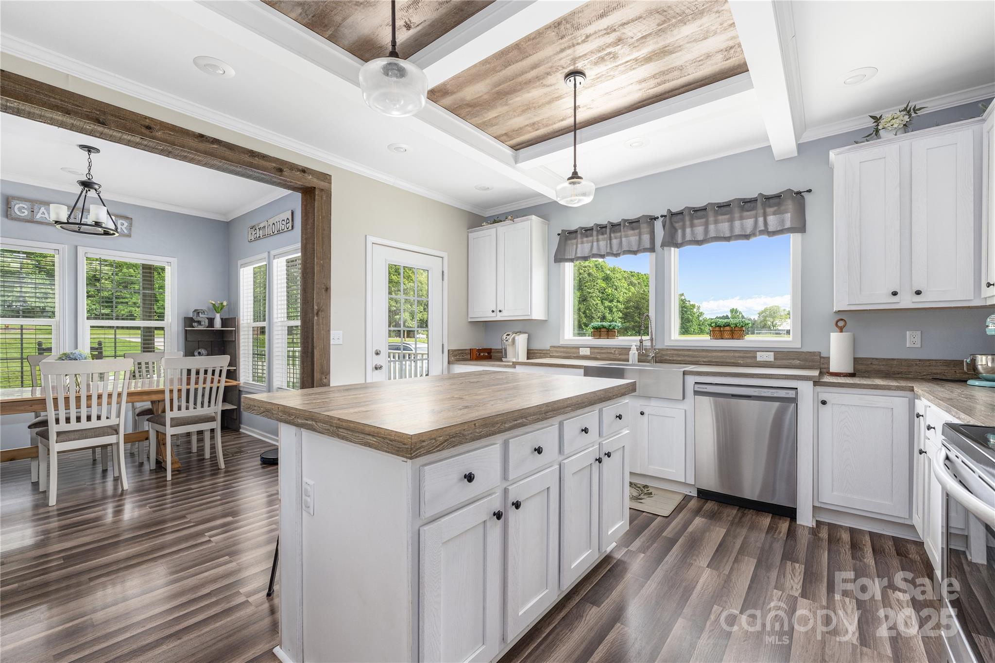 326 Teeter Road
