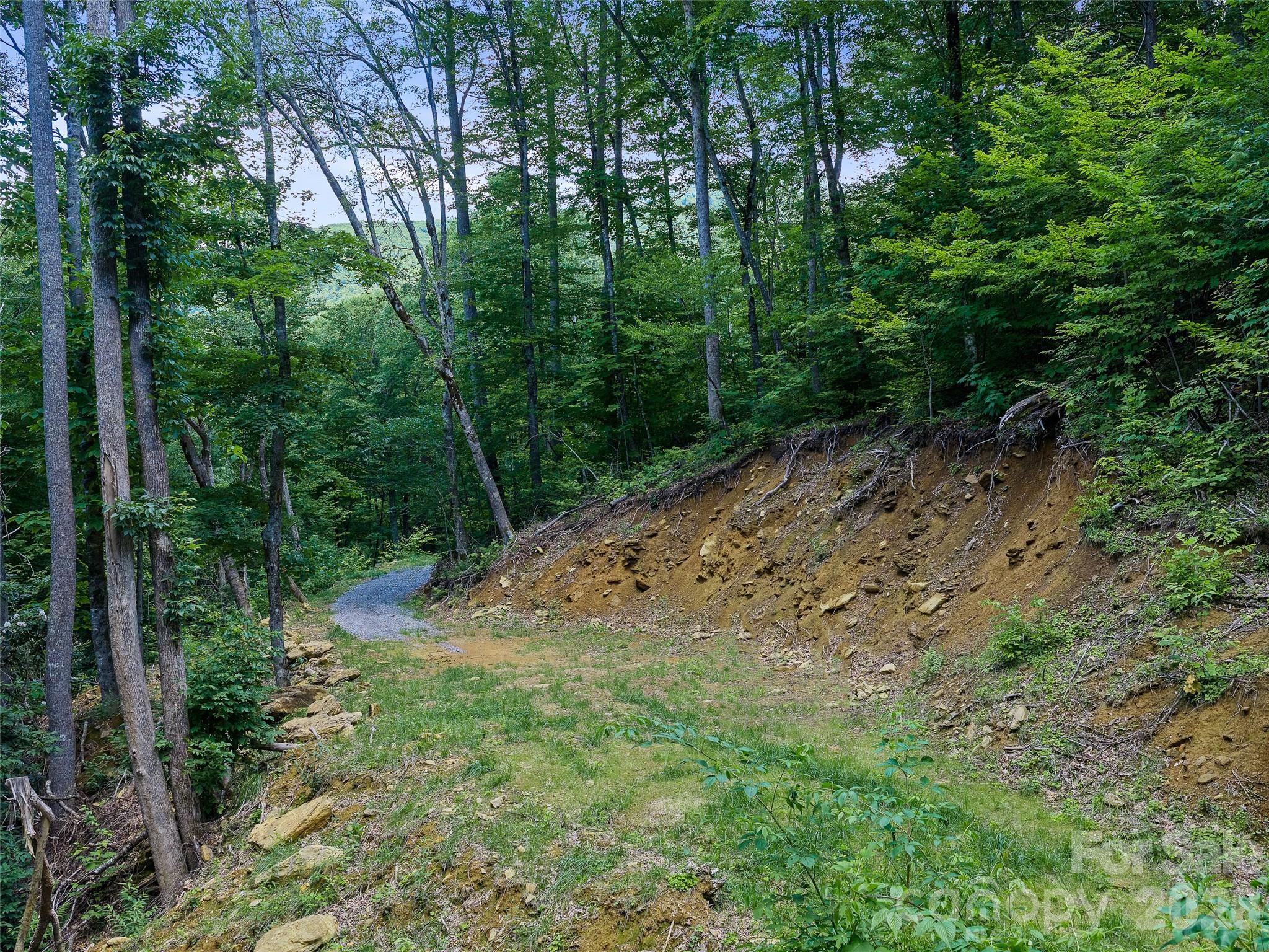 000 Ogles Gap Road
