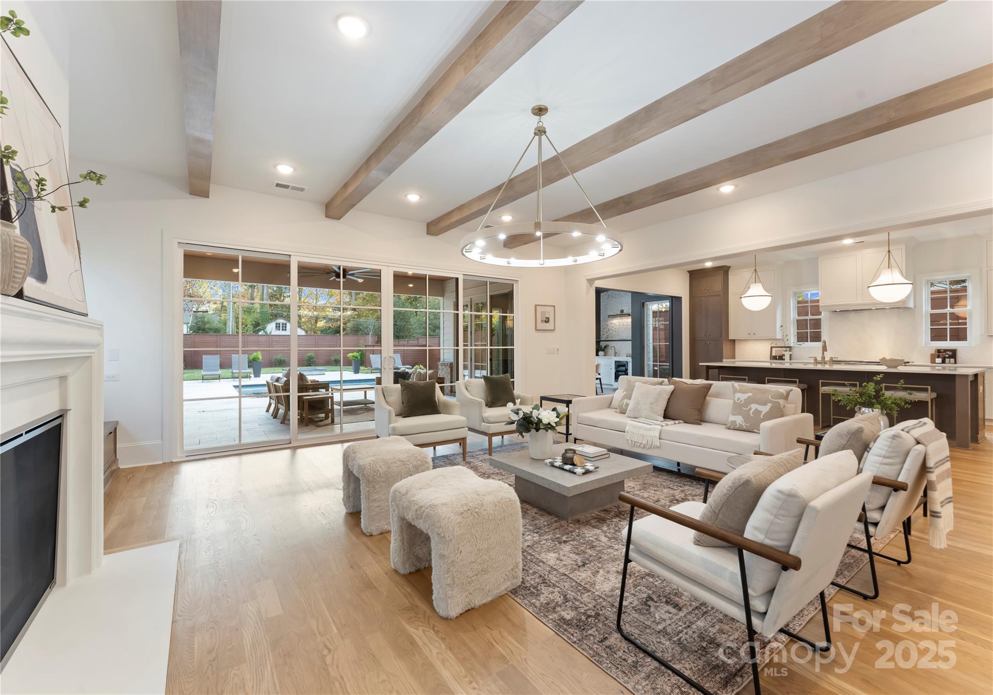 150 N Canterbury Road