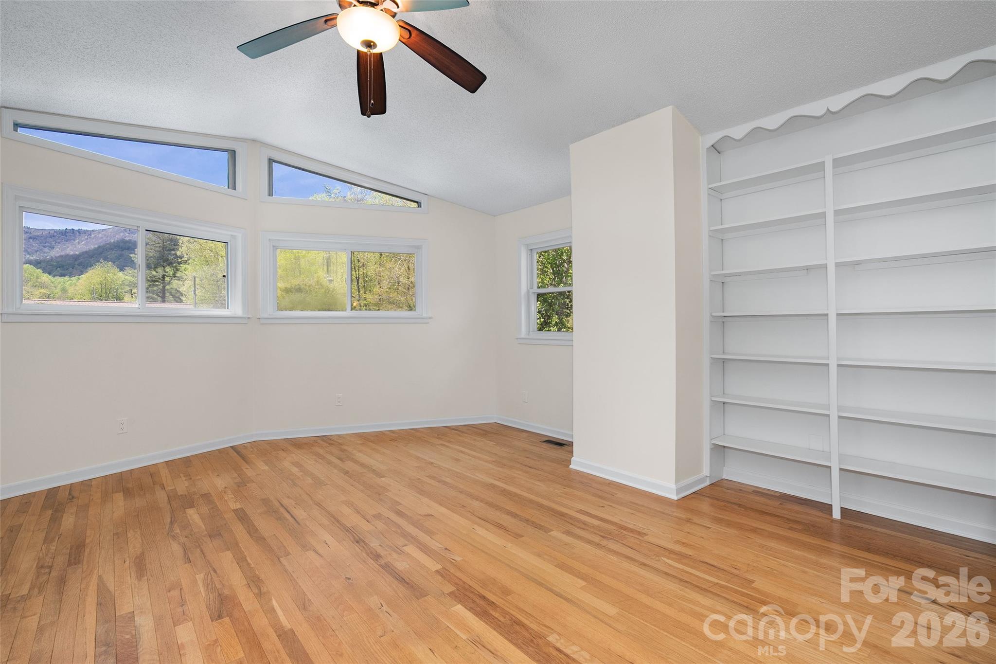 Meadow Creek Settlement - Residential