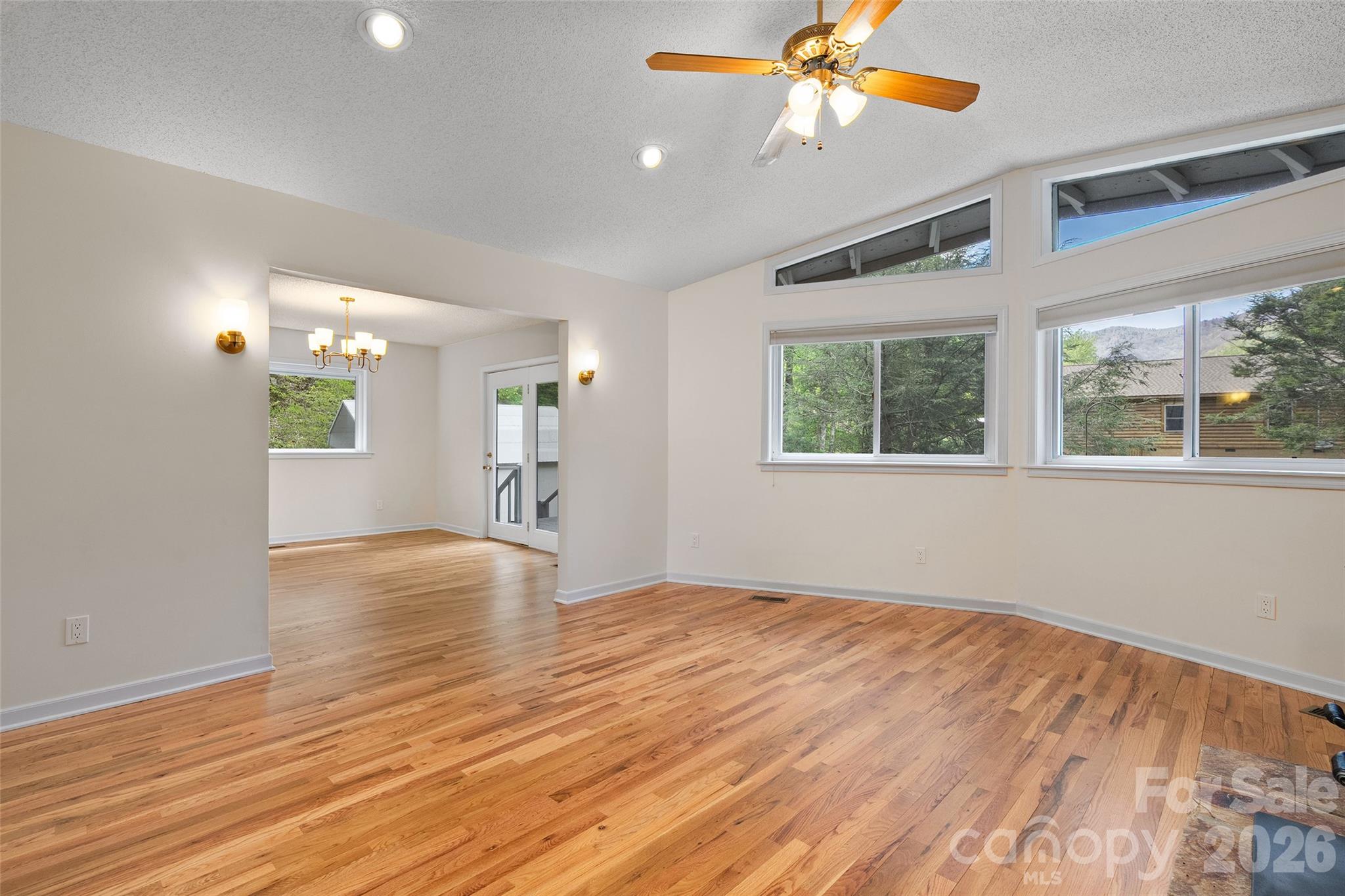 Meadow Creek Settlement - Residential