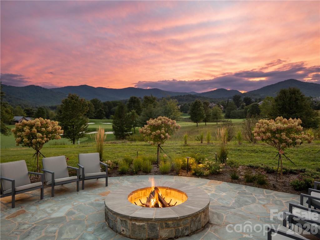 The Cliffs at Walnut Cove - Residential