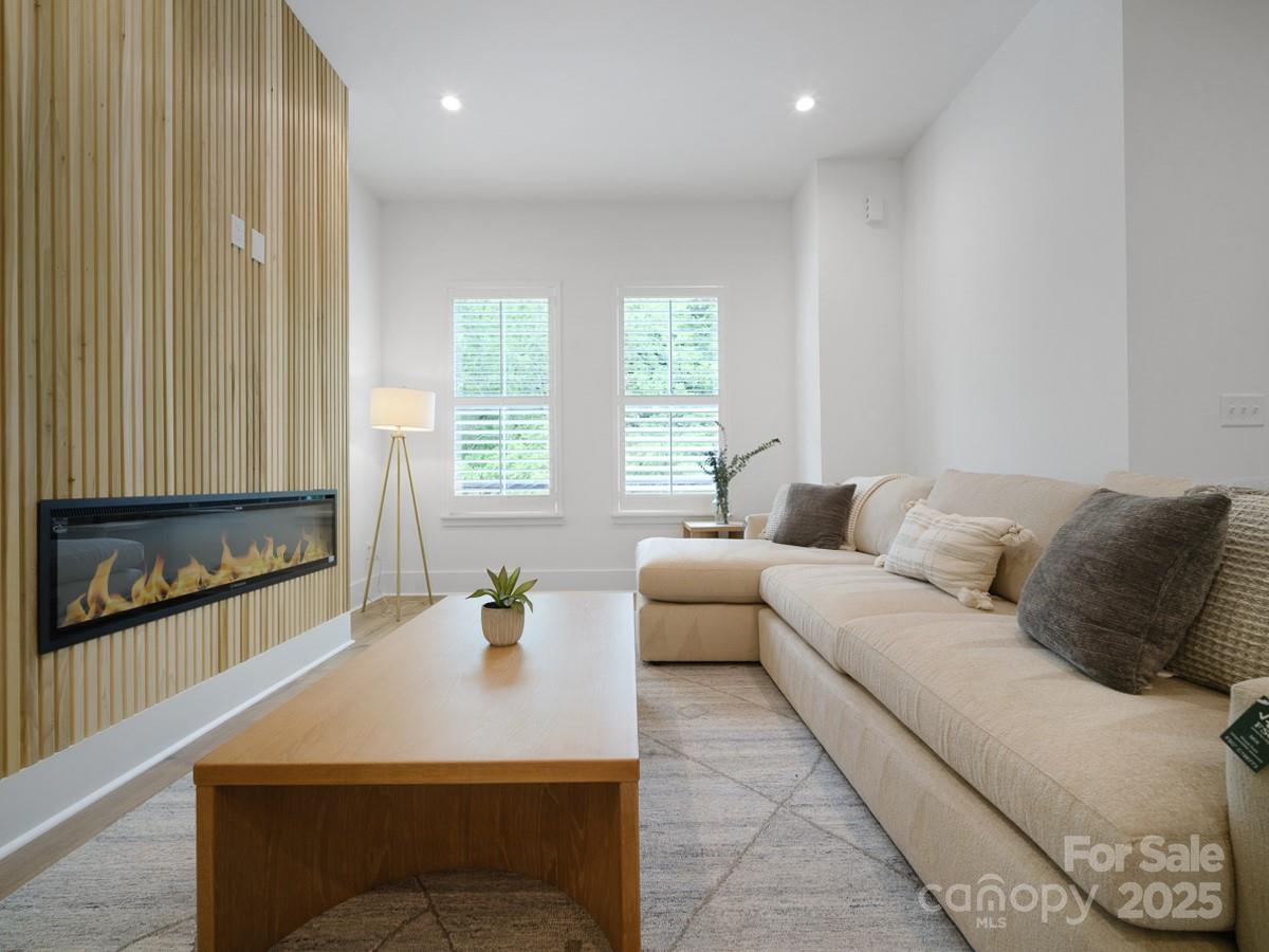 Elizabeth - Residential