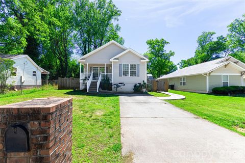 Photo of 111 Berry Street, Fort Mill, SC 29715 (MLS # 4371296)