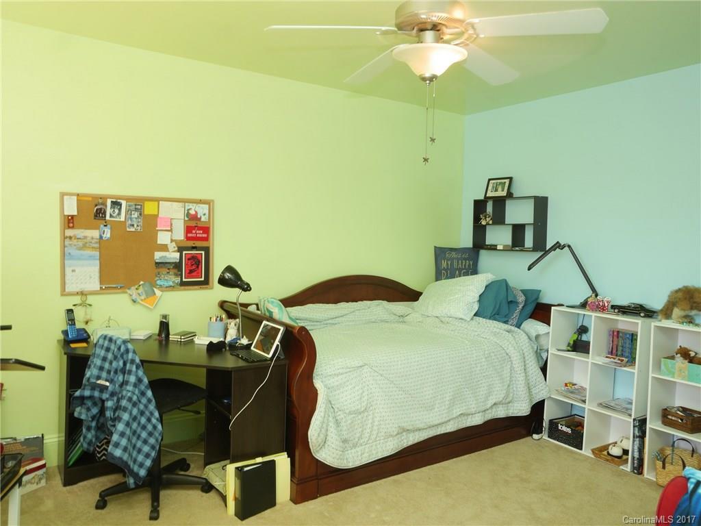 Autumn Cove At Lake Wylie - Residential