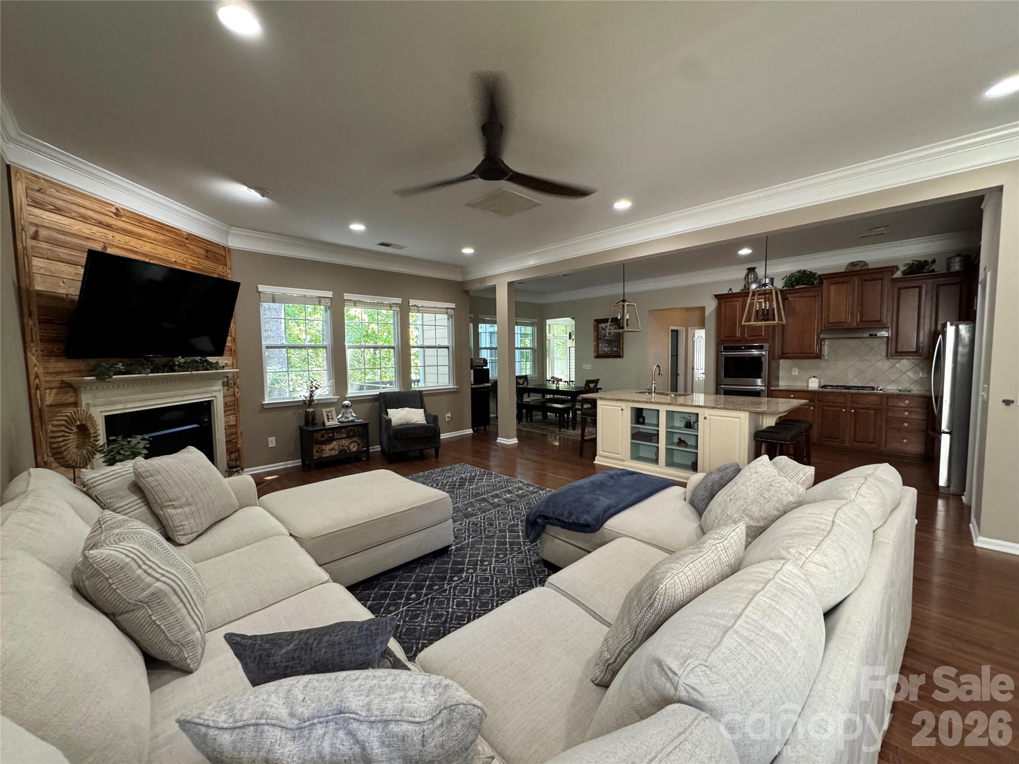 2201 Trading Ford Drive