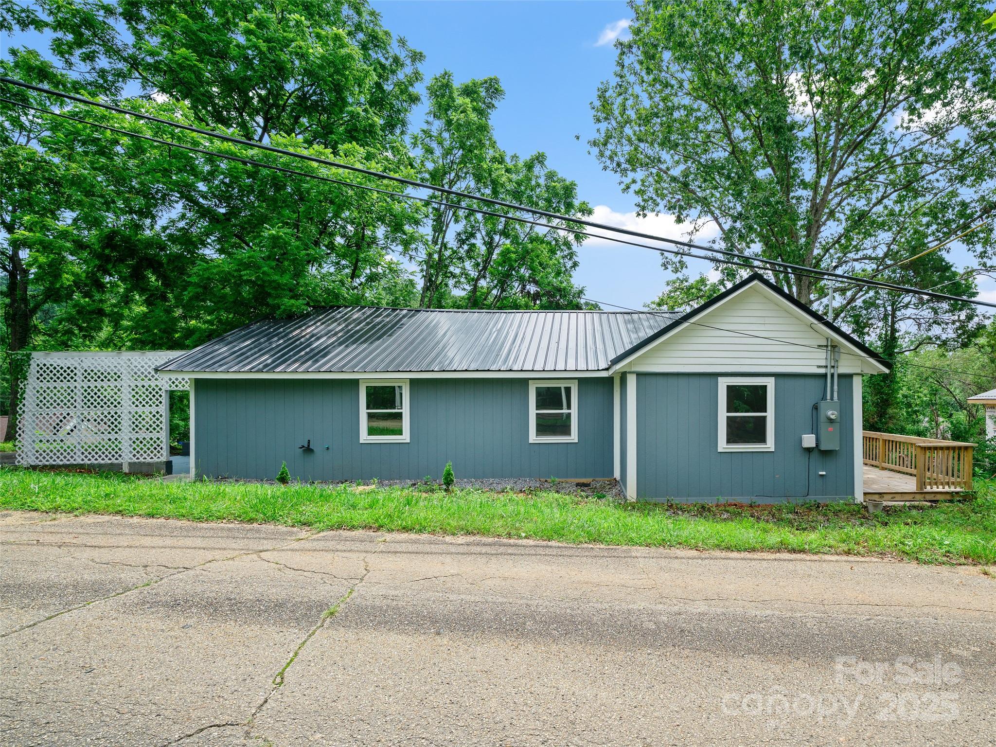 64 Phillips Lane