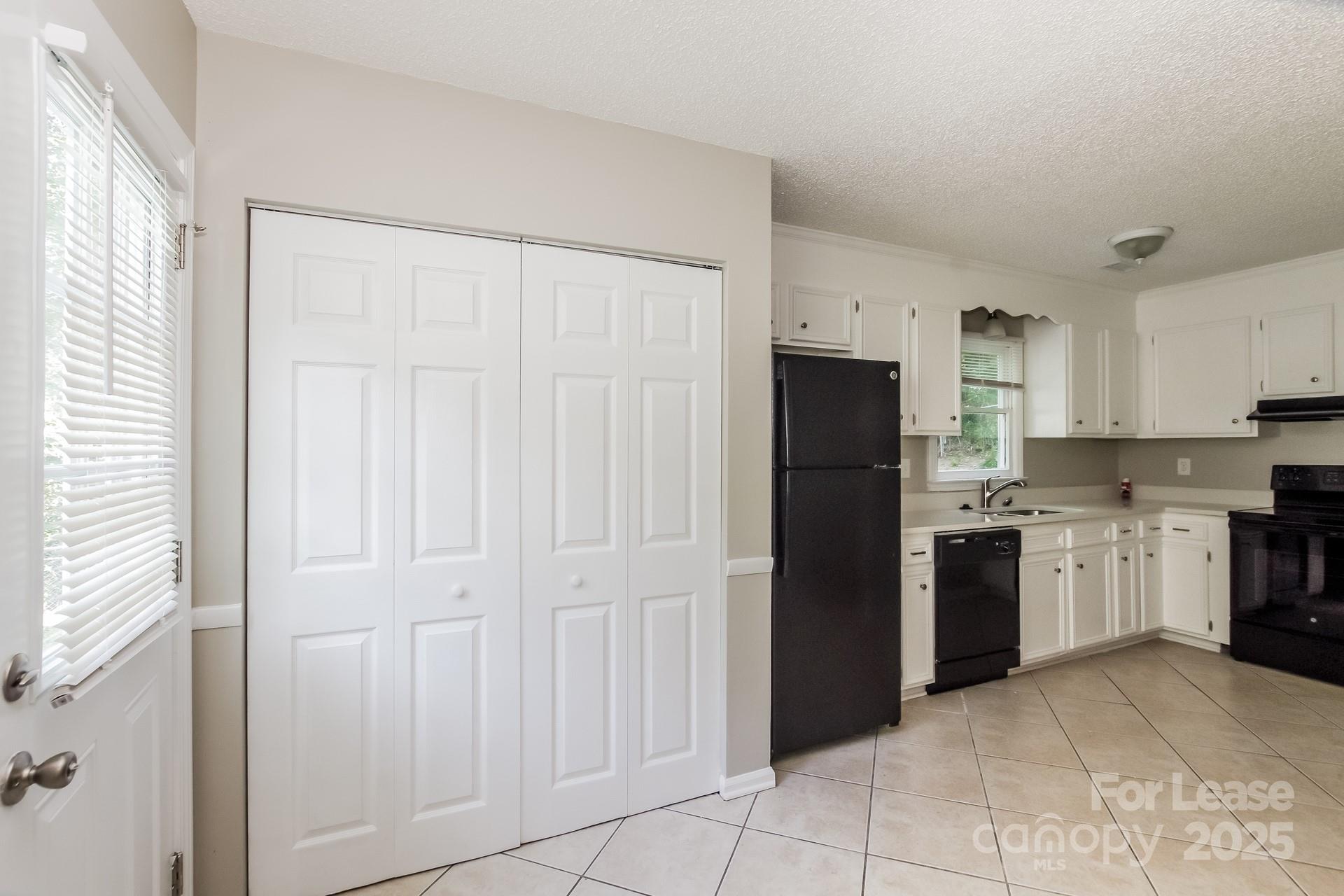 Forest Pawtuckett - Residential Lease