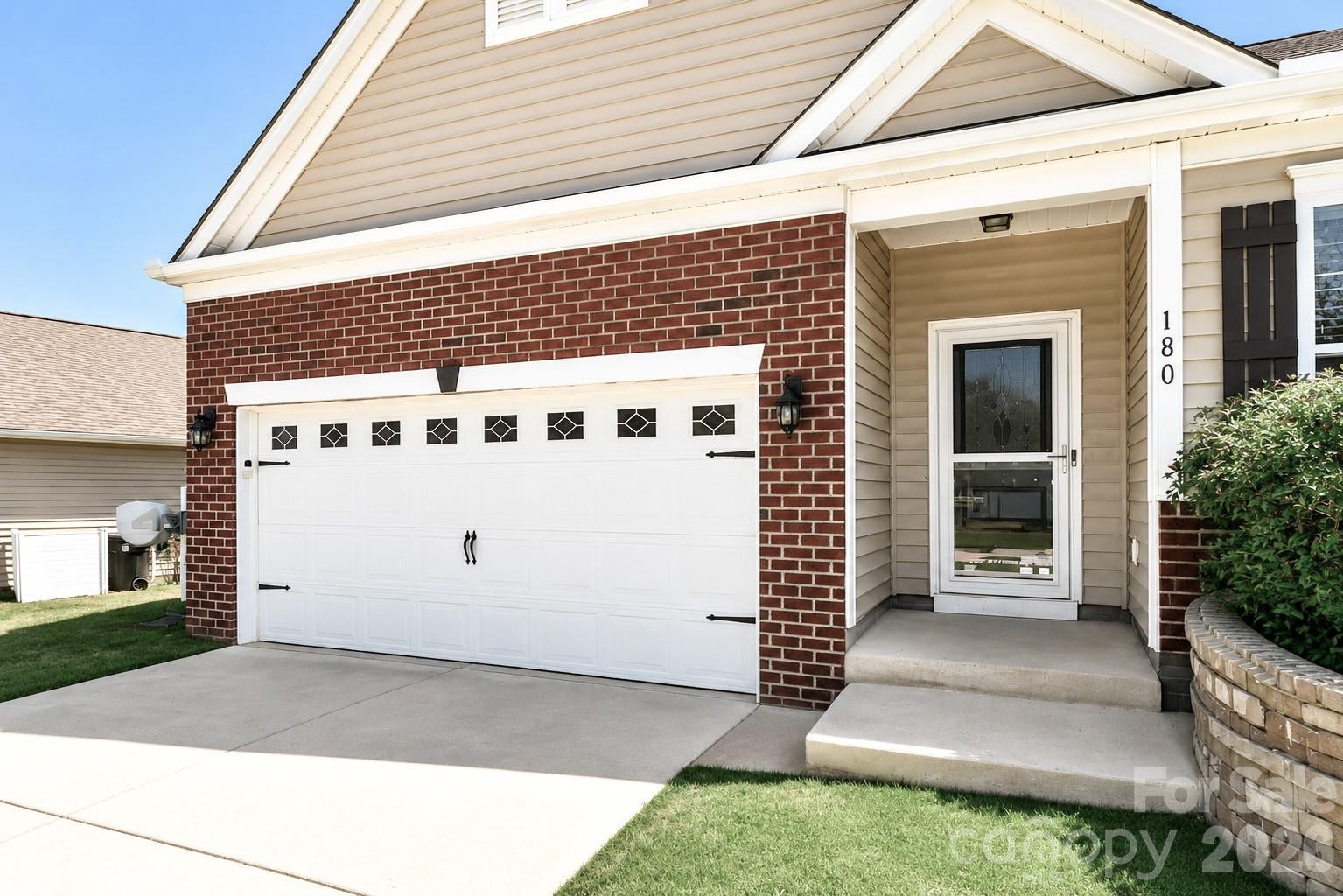 180 N Cromwell Drive