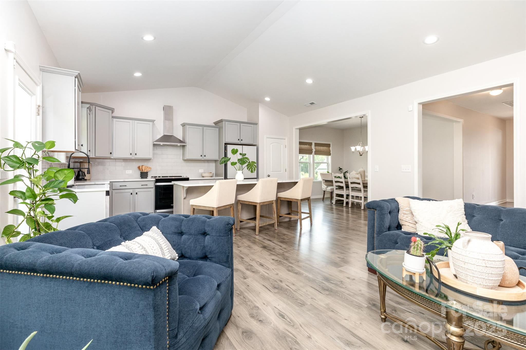 948 Scotch Meadows Loop