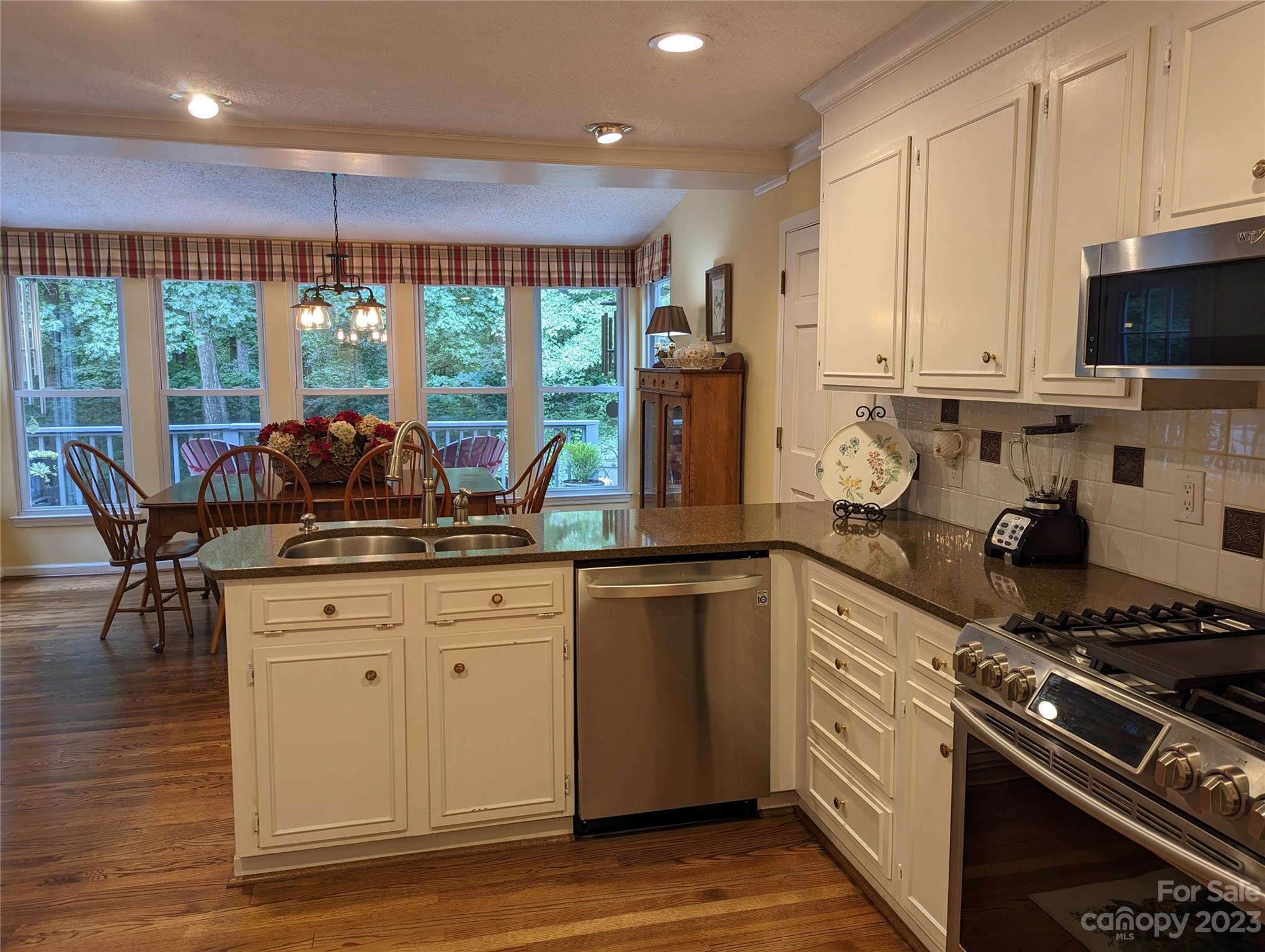 Lakehaven Estates - Residential