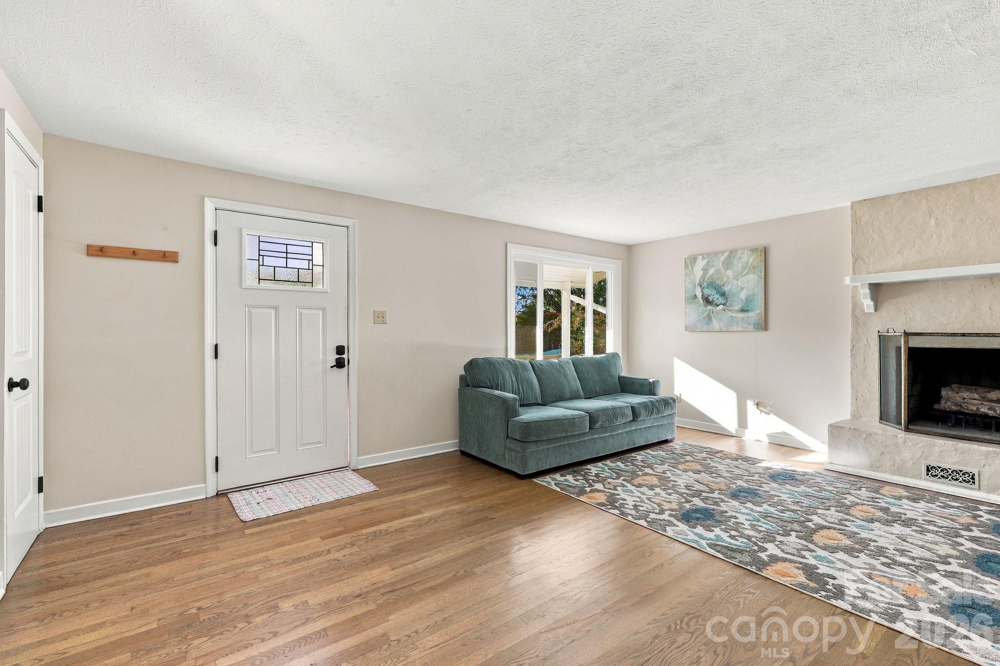 20 Oak Leaf Lane