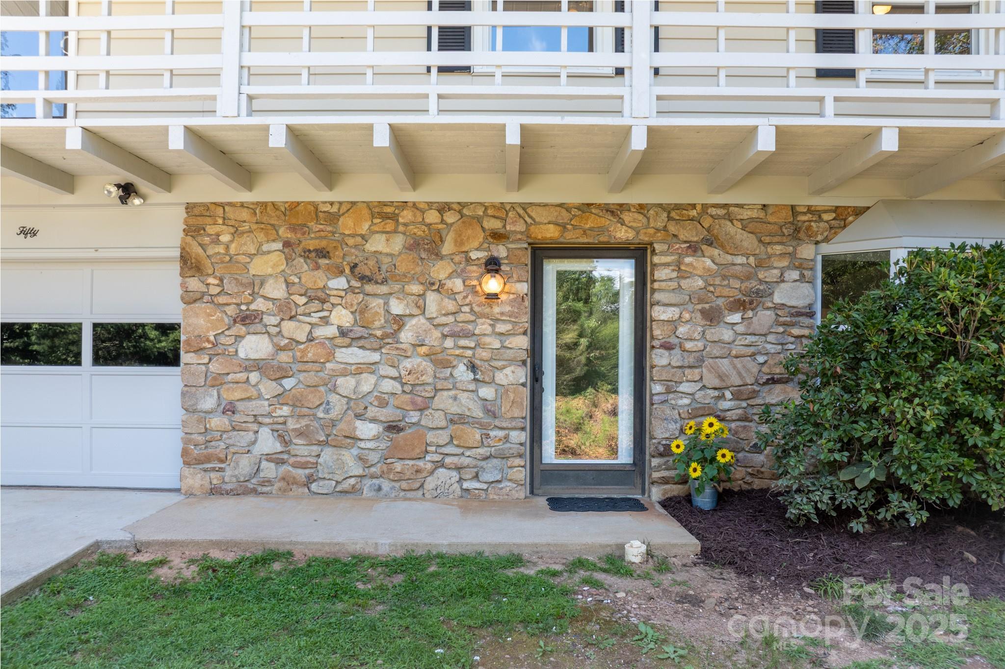 50 Springwood Drive