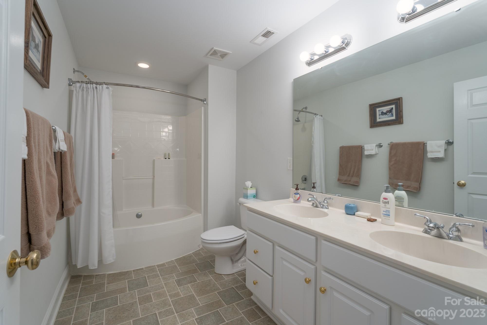 Baxter Village - Residential