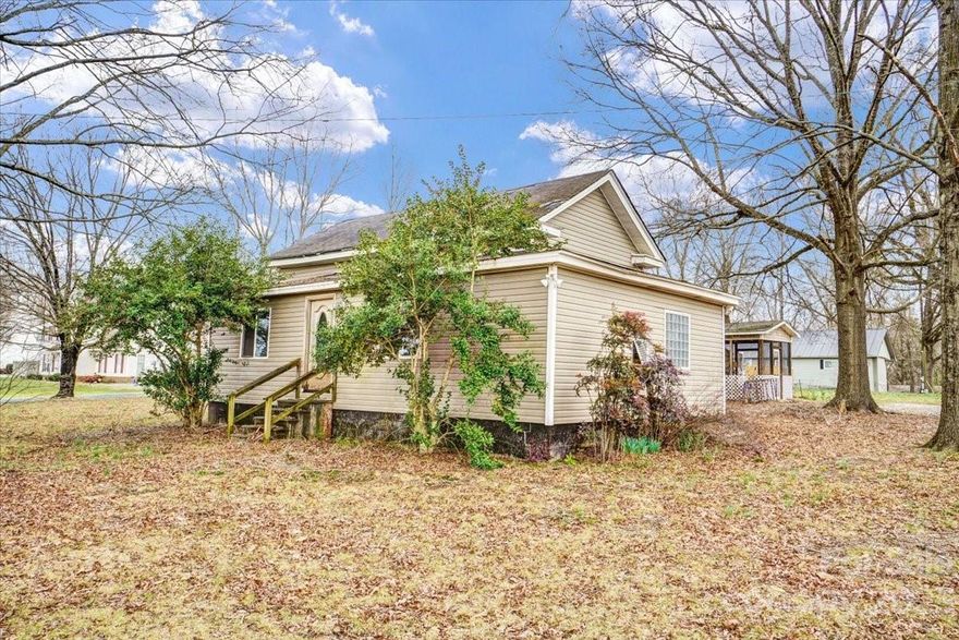 Introducing an exciting investment opportunity on a prime .83-acre corner lot! This property holds immense potential for a savvy investor looking to capitalize on its strategic location and versatile space. There is also a 4-stall barn on the property. The strategic location of the property enhances its investment appeal. Situated in a thriving and sought-after area and potential markets. Don't miss out on this rare chance to seize a promising investment opportunity.