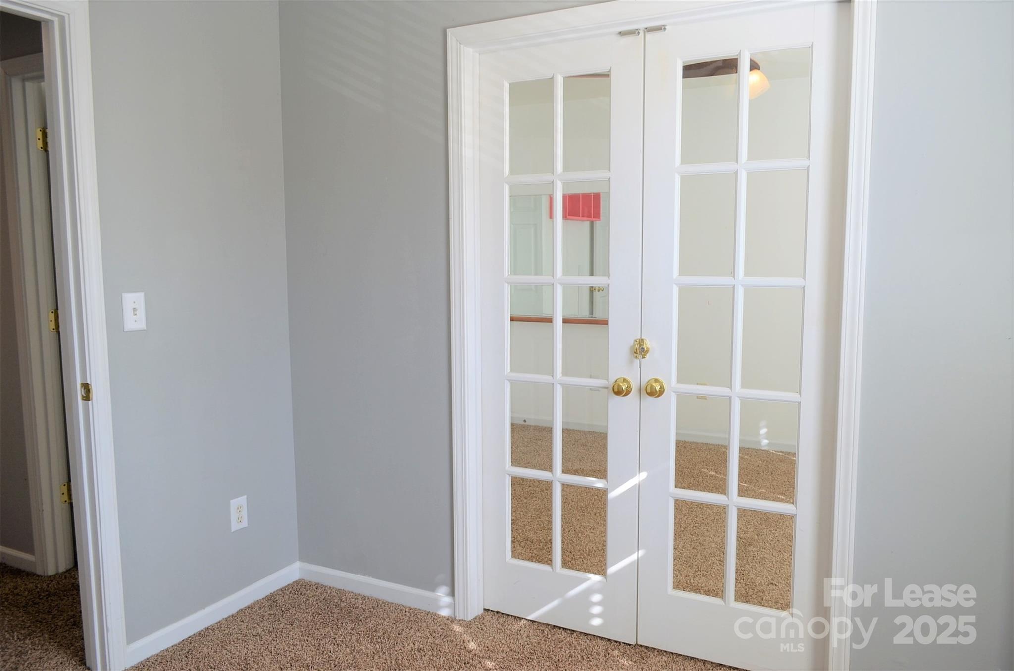 Oakhurst - Residential Lease