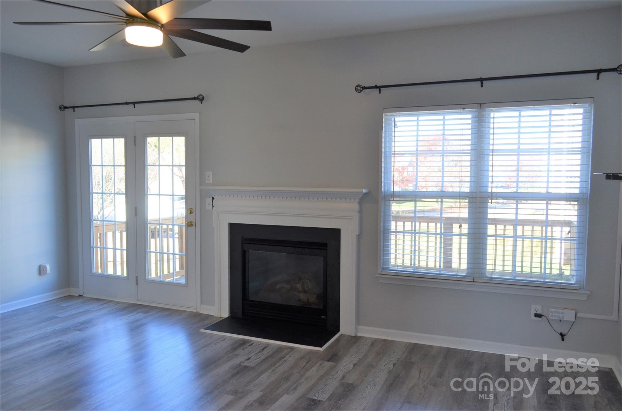 Oakhurst - Residential Lease