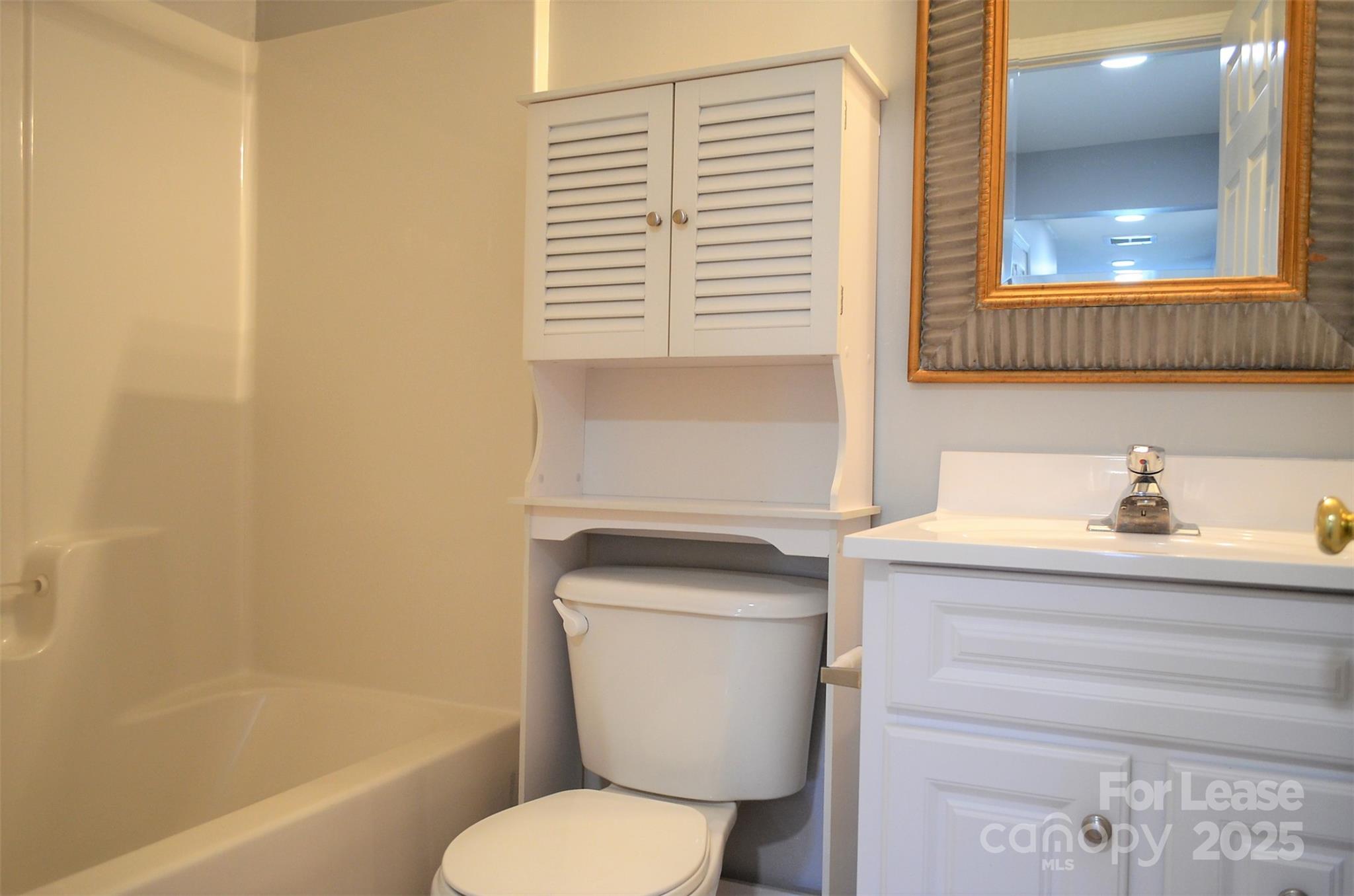 Oakhurst - Residential Lease