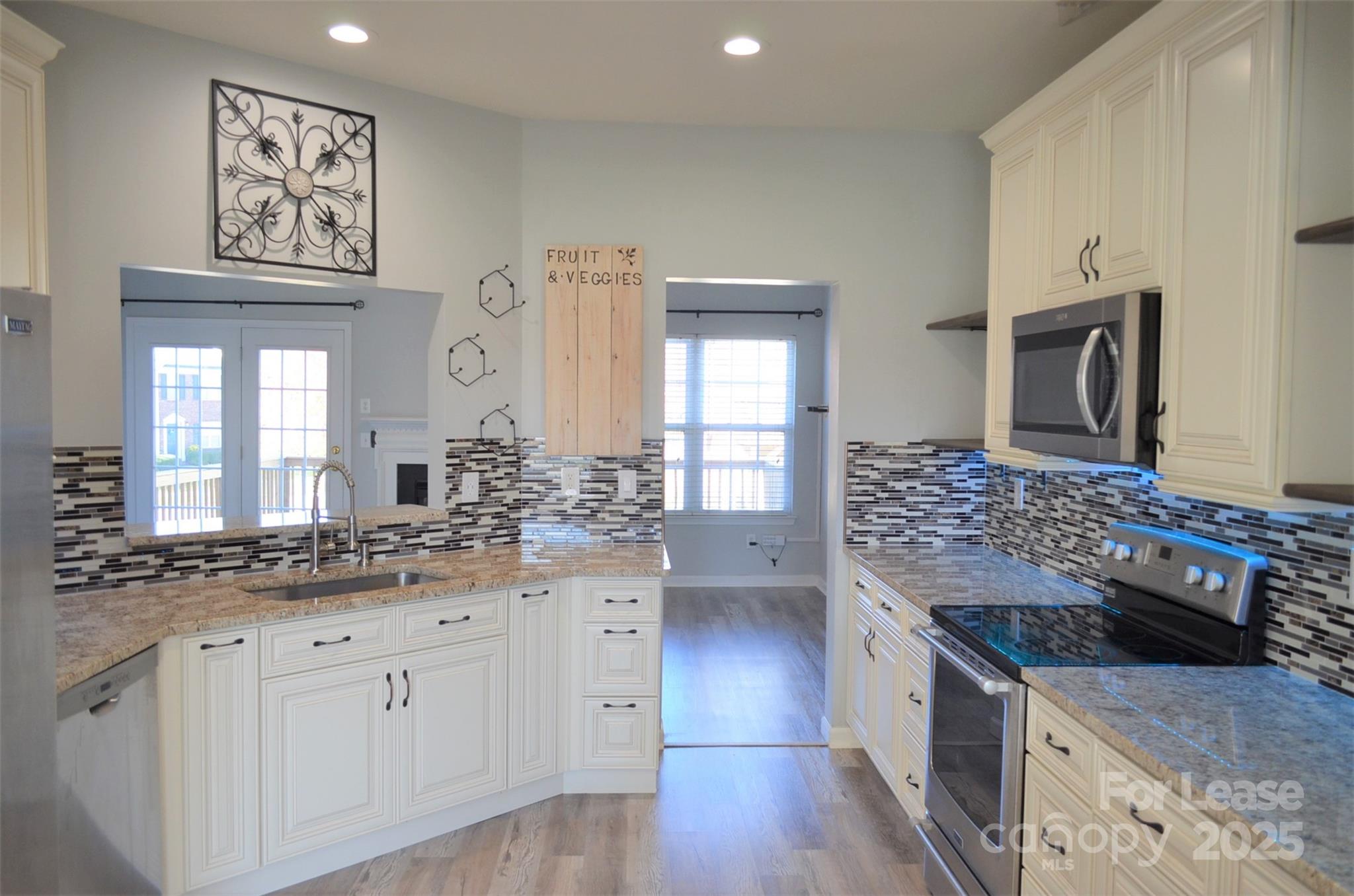 Oakhurst - Residential Lease