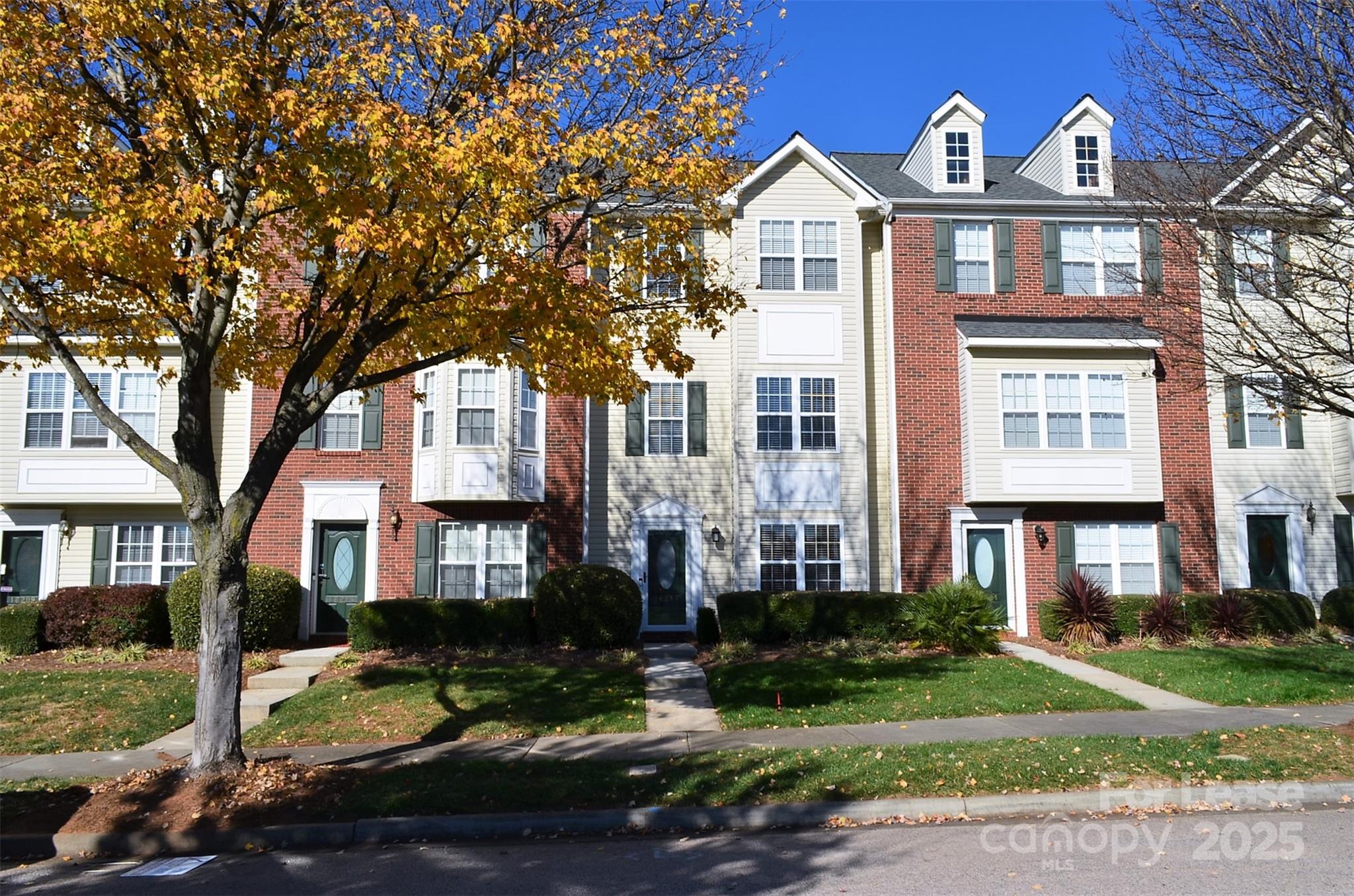 Oakhurst - Residential Lease