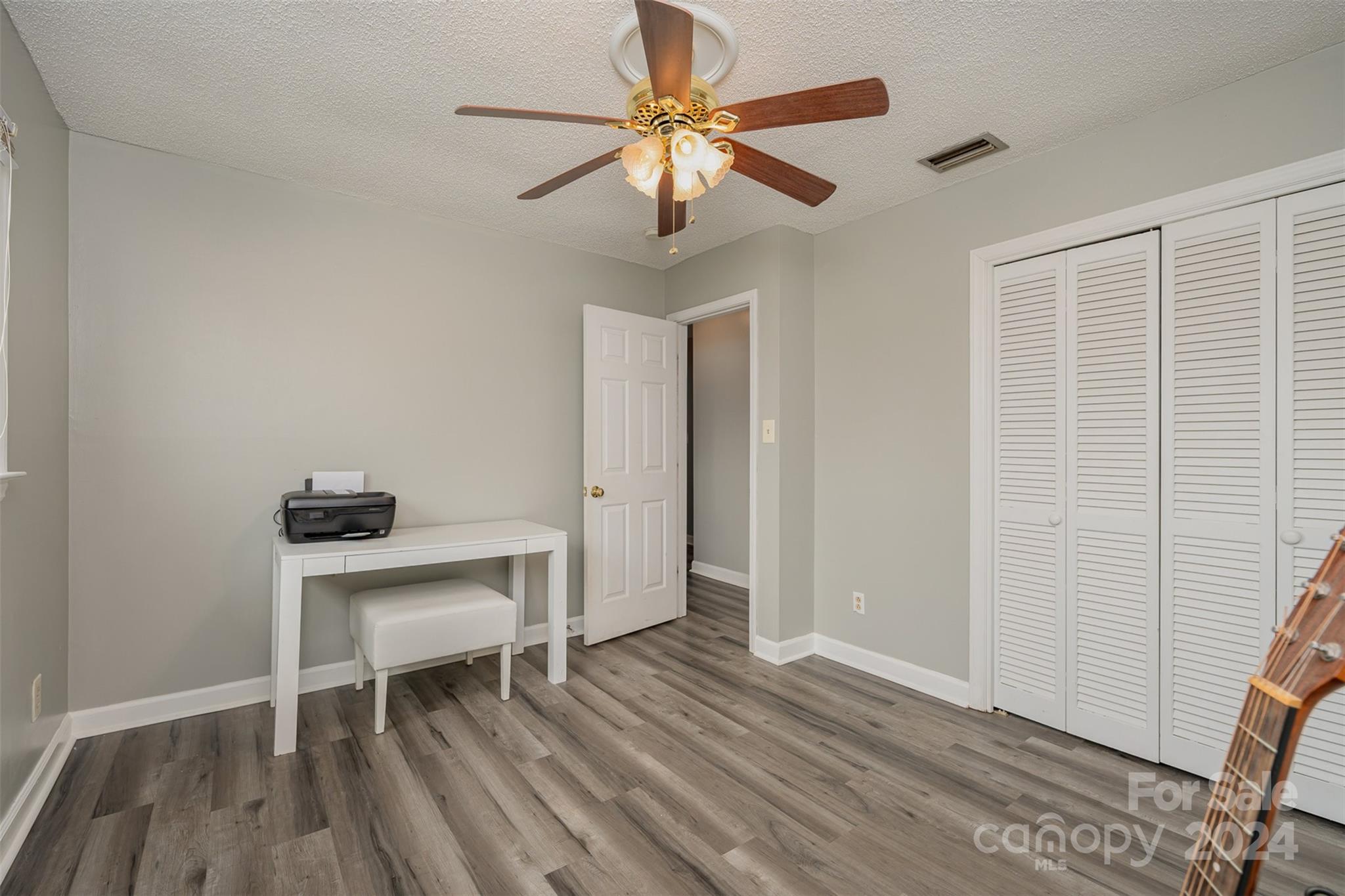 Hillsdale - Residential