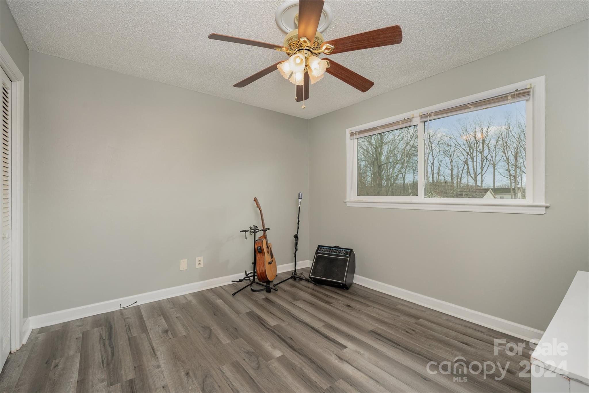 Hillsdale - Residential