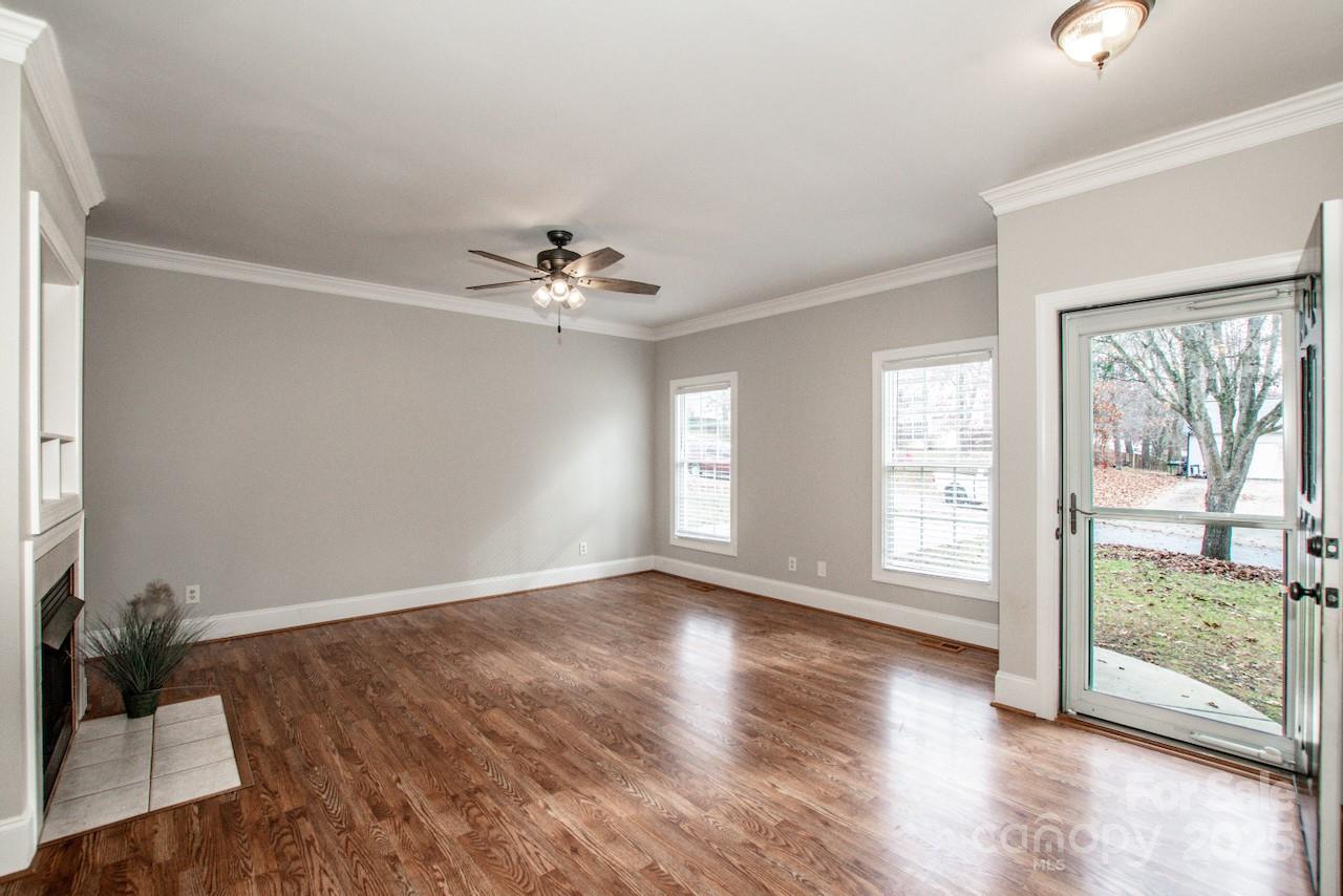 146 Valley Glen Drive