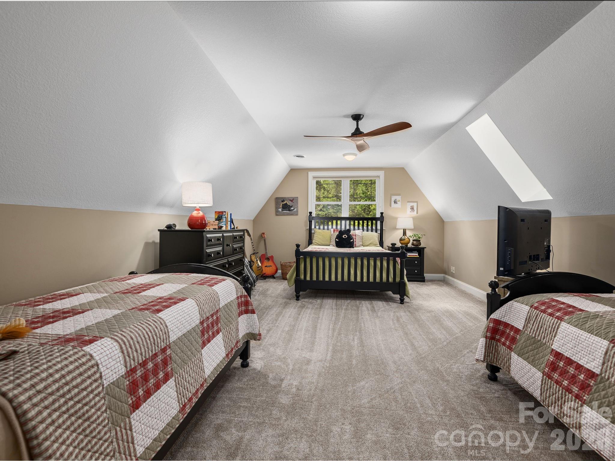 Allen Mountain Ridge - Residential