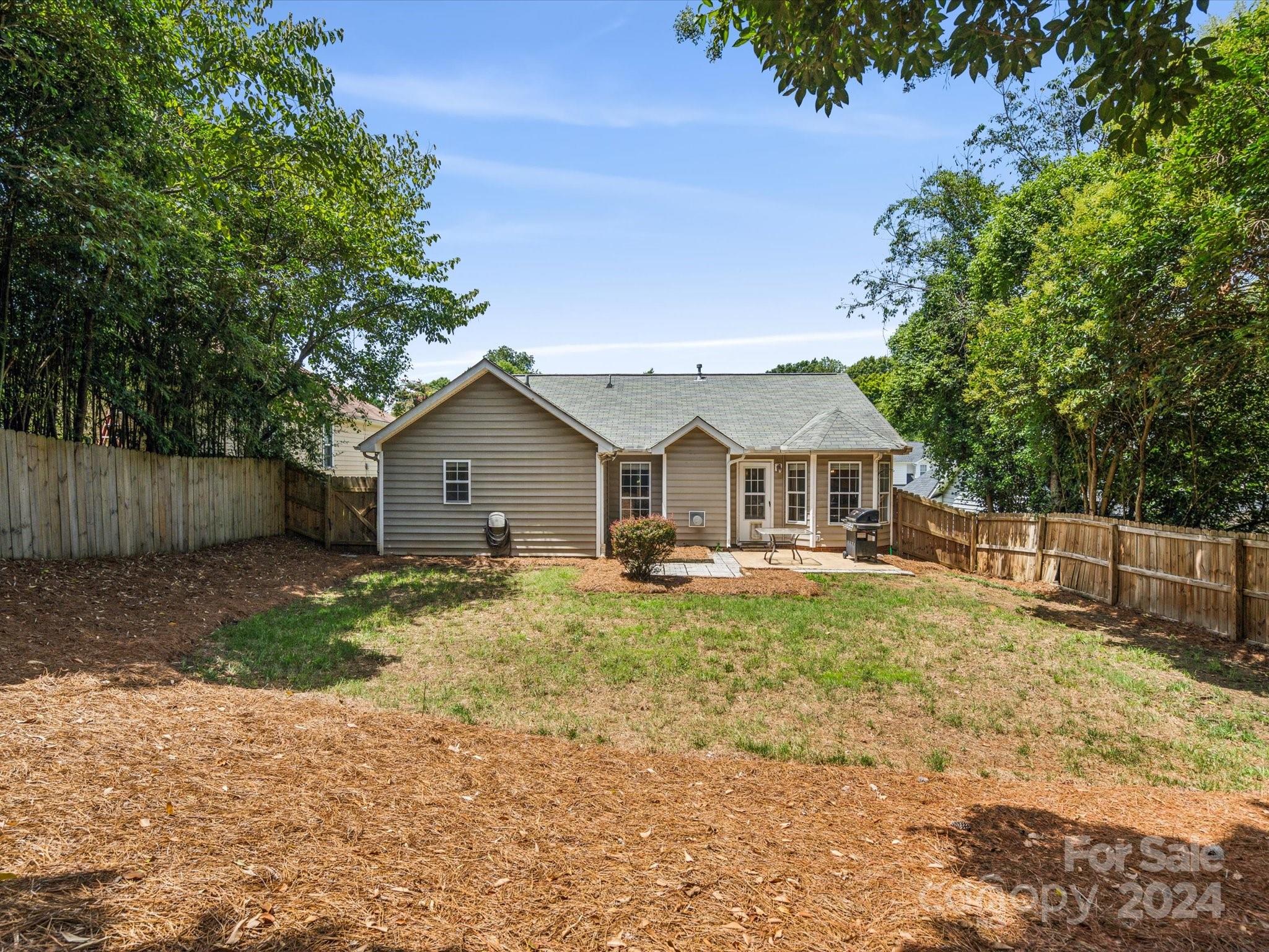 Starmount Forest - Residential