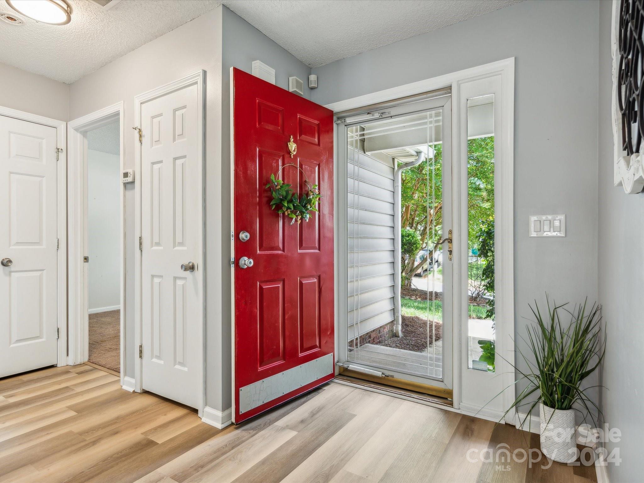 Starmount Forest - Residential