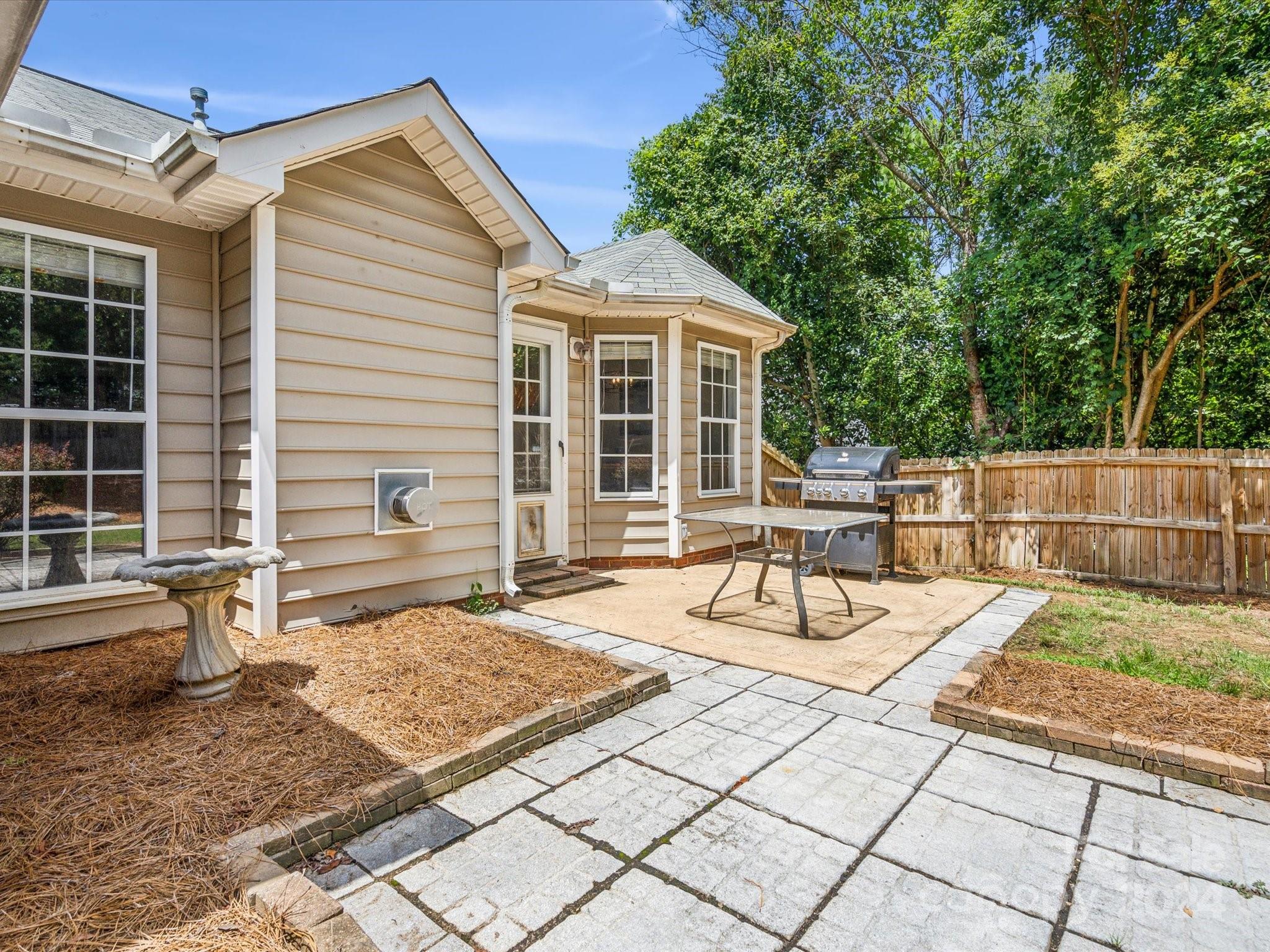 Starmount Forest - Residential