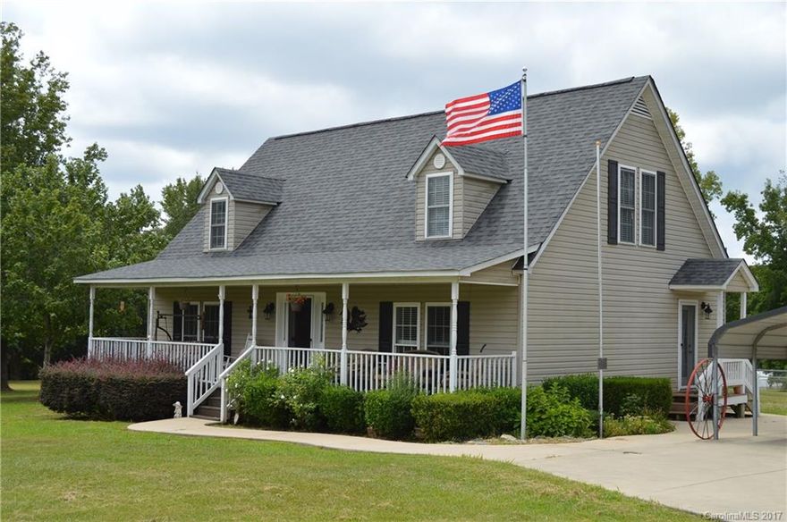 Neat as a pin, this immaculate Cape Cod modular is on a beautiful flat 4.4 acre lot.  Quiet and private neighborhood just minutes from Fishing Creek Lake and North of Lake Wateree.  New roof in July of 2017.  Lots of land for not a lot of price.