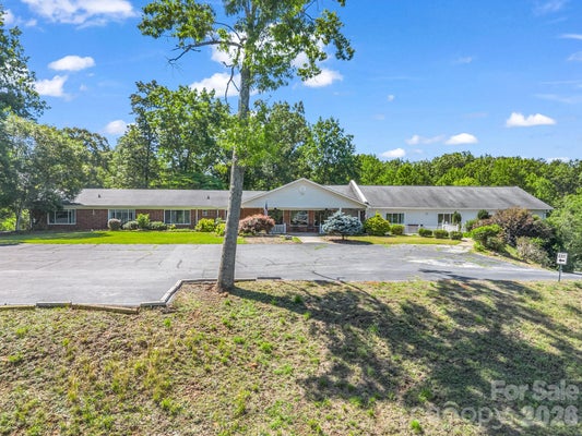 354 WOODLAND DR, COLUMBUS, NC 28722 - Image c3046452e2bf3b370334fb64f6ca28a7/2927163076