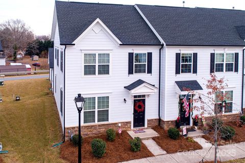 Photo of 5021 Patton Drive, Gastonia, NC 28056 (MLS # 4328255)