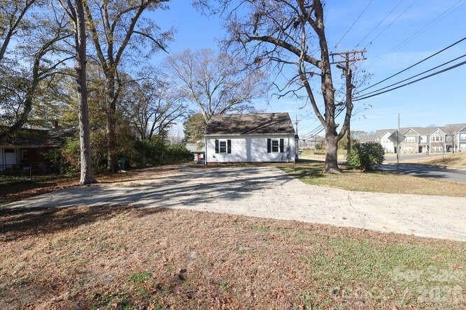 120 N Belvedere Avenue