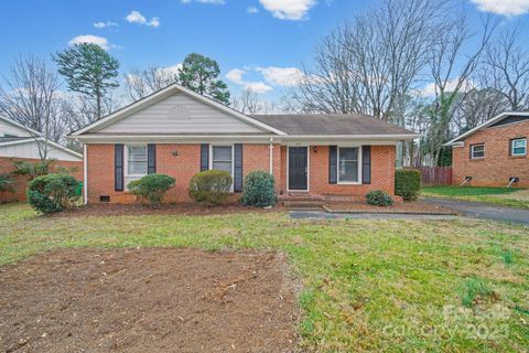 6907 Glenmoor Drive Charlotte NC 28214
