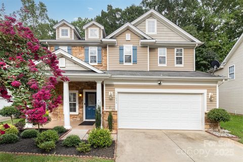 14038 Pinyon Pine Lane 407 Charlotte NC 28215