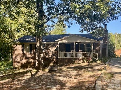 Photo of 2736 Kirkover Drive, Lancaster, SC 29720 (MLS # 4422943)