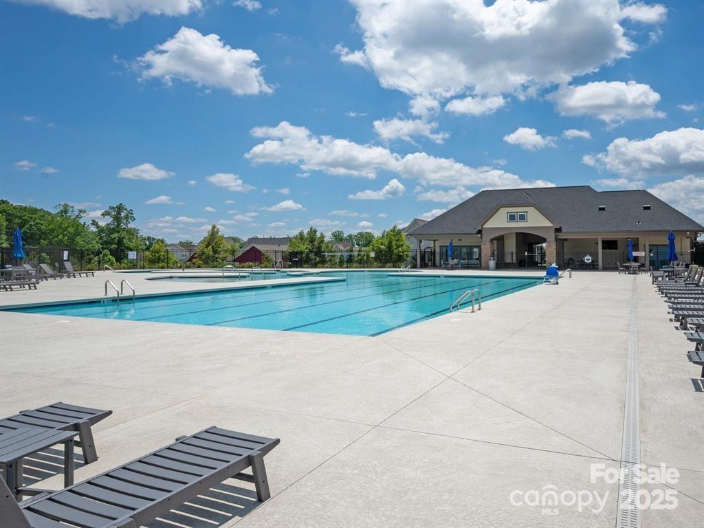 Riverwalk - Residential