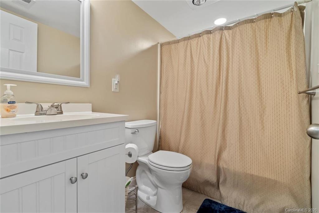 Bluff Villas - Residential