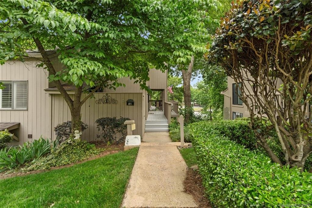 Bluff Villas - Residential