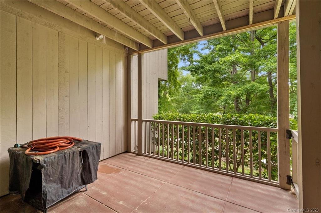 Bluff Villas - Residential