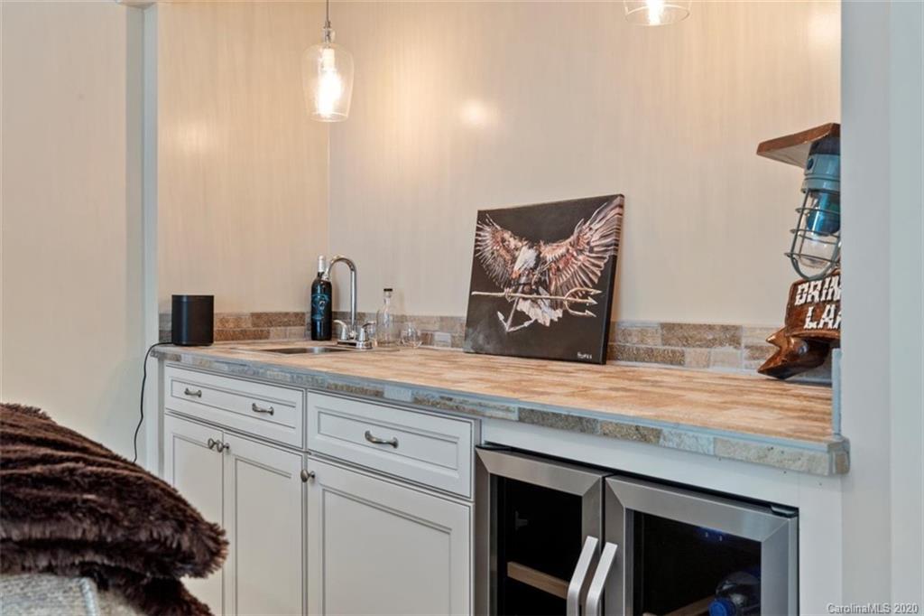 Bluff Villas - Residential