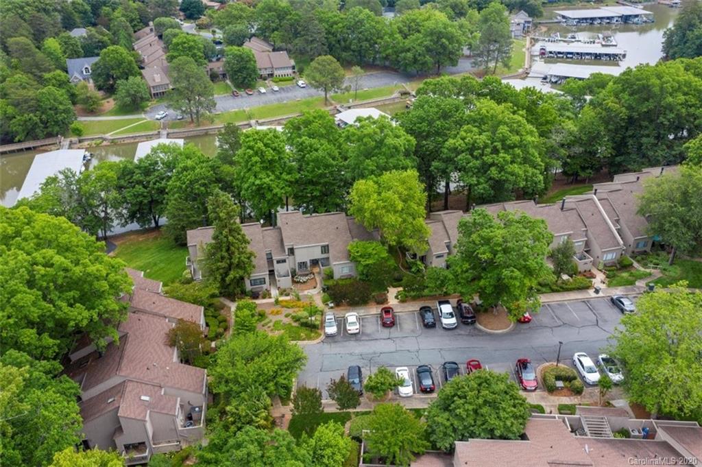 Bluff Villas - Residential