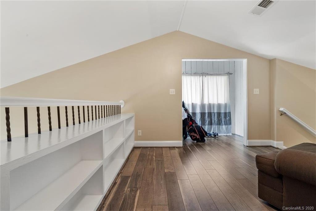 Bluff Villas - Residential