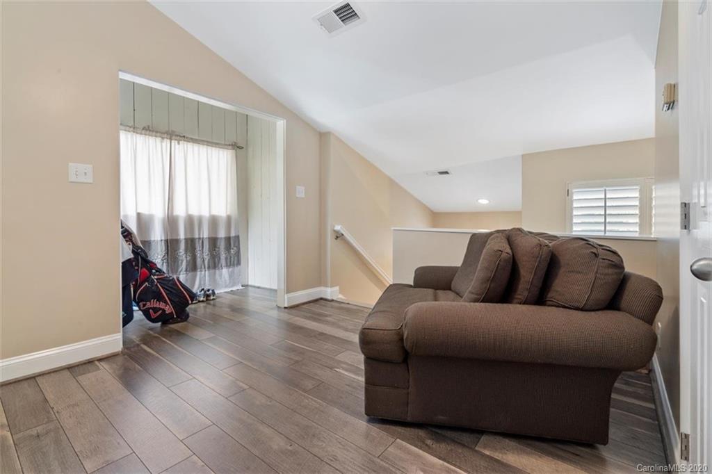 Bluff Villas - Residential