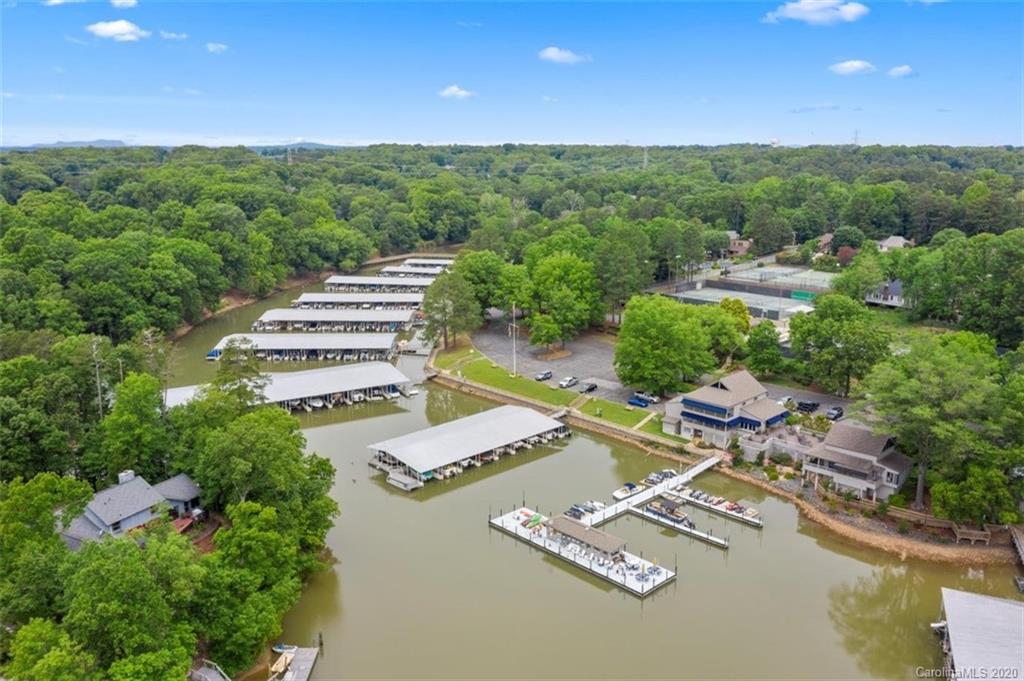 Bluff Villas - Residential