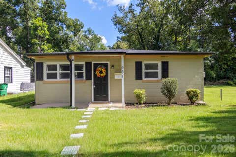 Photo of 931 Reliance Street, Charlotte, NC 28208 (MLS # 4412945)