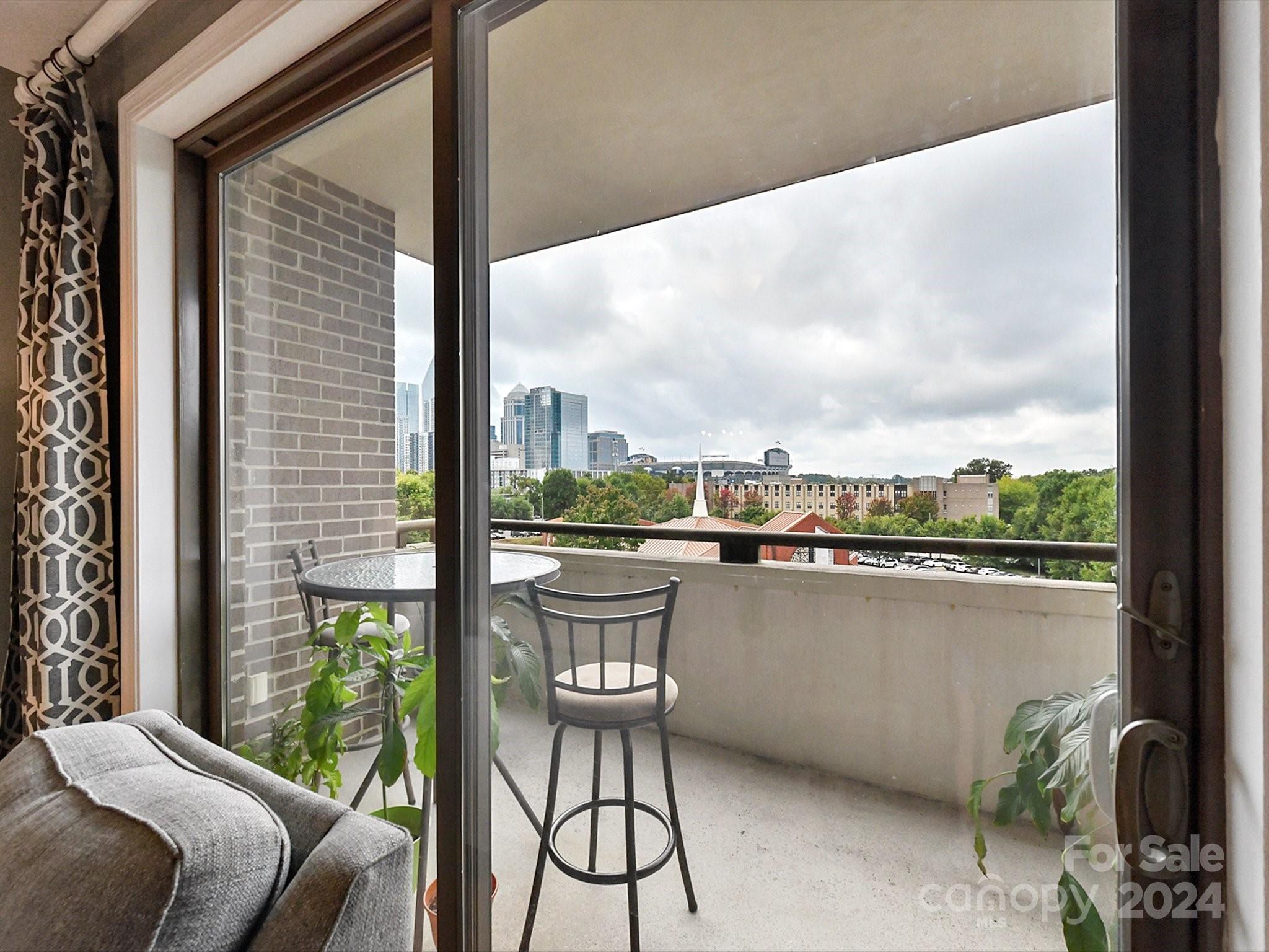 Gateway Plaza - Residential